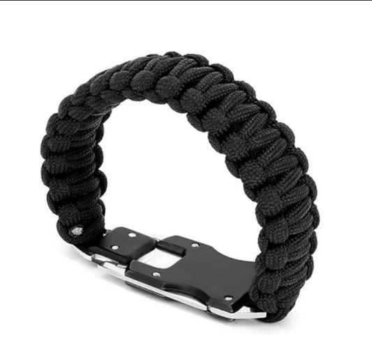 Paracord Bracelet with knife